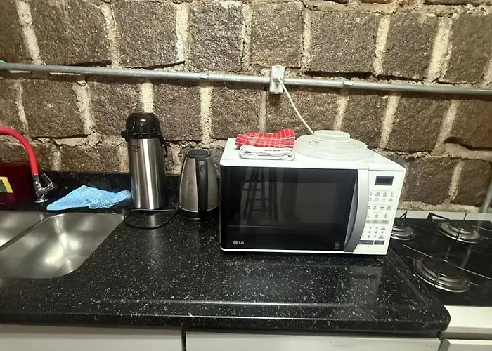 Apto Surfe Perto De Tudo, Mercado, Barzinhos, Farmácia, Shopping